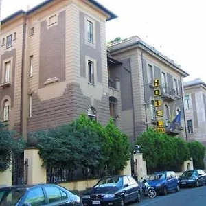 Daniela Hotel